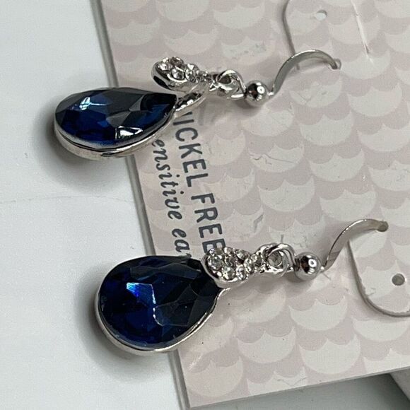 Dress Barn Silver Blue Dangle Tear Drop Earrings - Picture 4 of 6